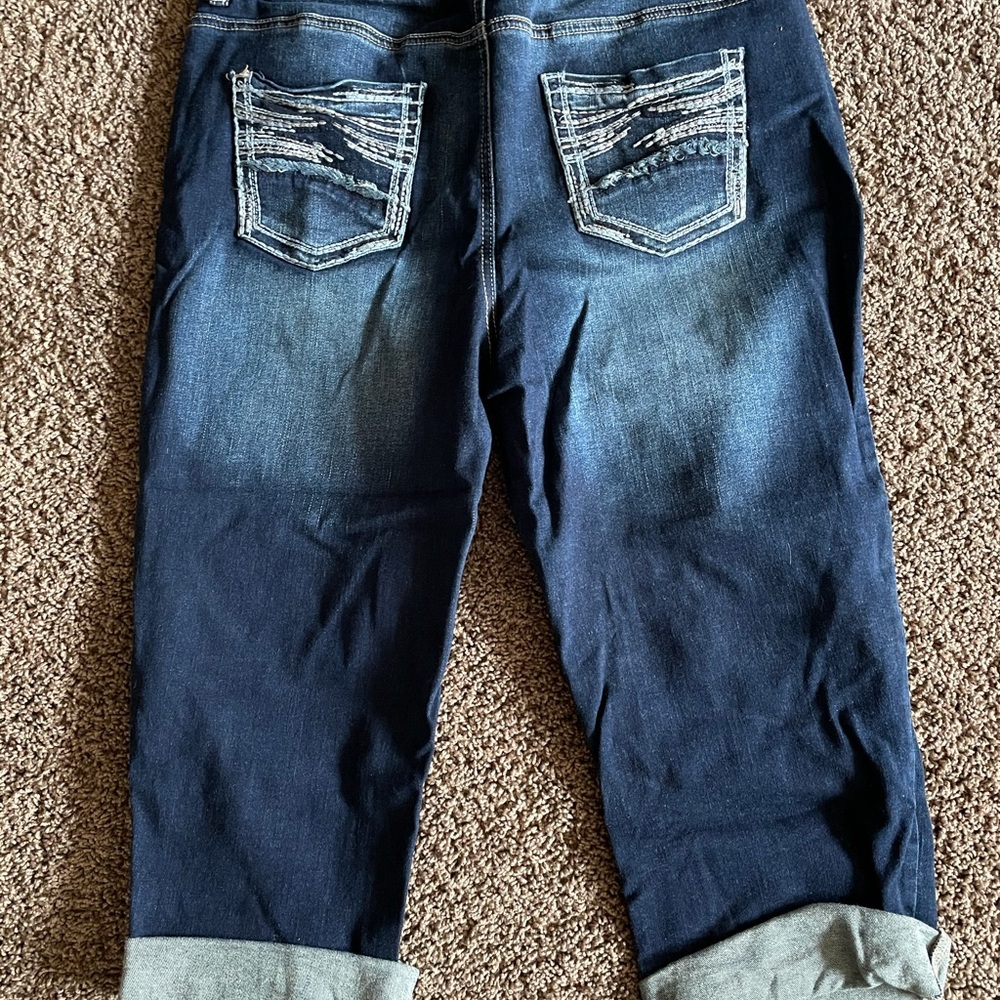 Maurices Brand Capris, size 11/12